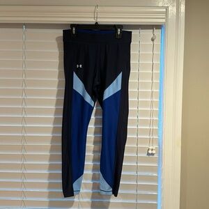 Under Armour medium blue and black capri leggings